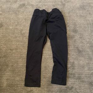 Selling Lululemon ankle pants joggers